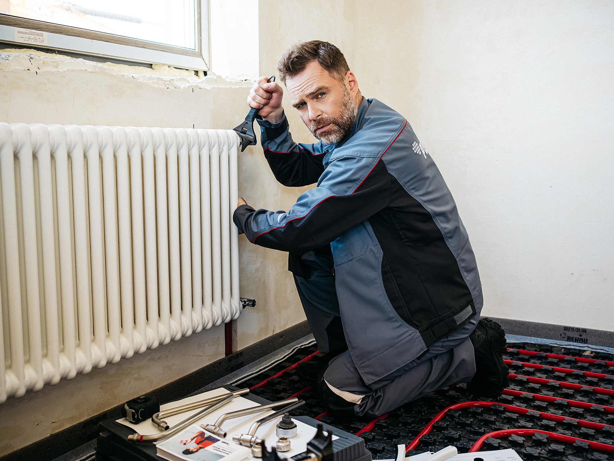 Монтажник за работой